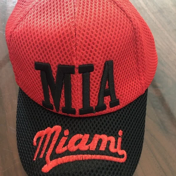 2 MIAMI BASEBALL CAPS-  Black / Pink and Red / Black - Picture 2 of 7